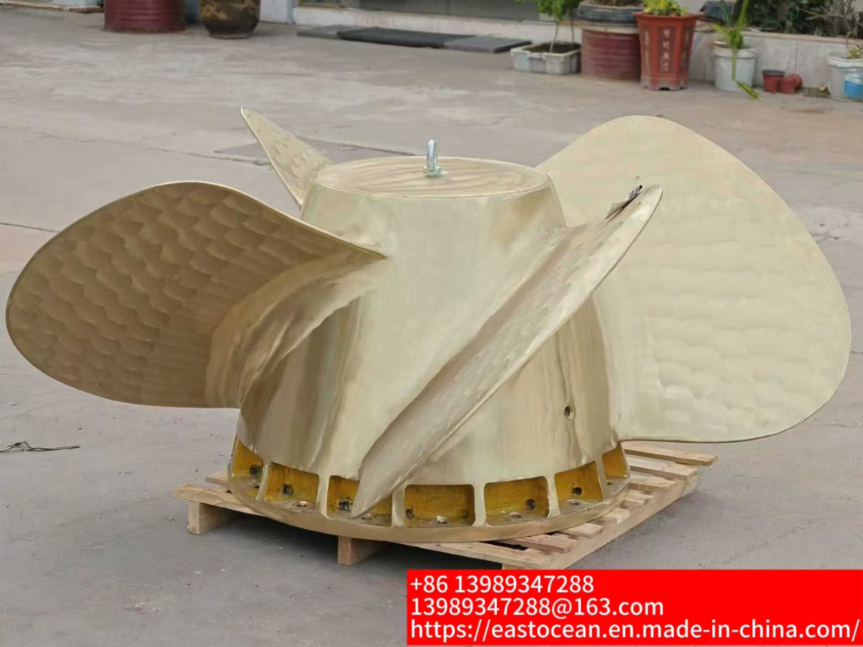 Energy saving and emission reduction, improving speed, propeller vortex dissipating fins